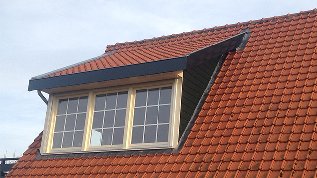 Onderhoudsvrije dakkapel op woning in Nunspeet met draai-kiepraam Dakkapel op woning in Nunspeet met draai-kiepraam